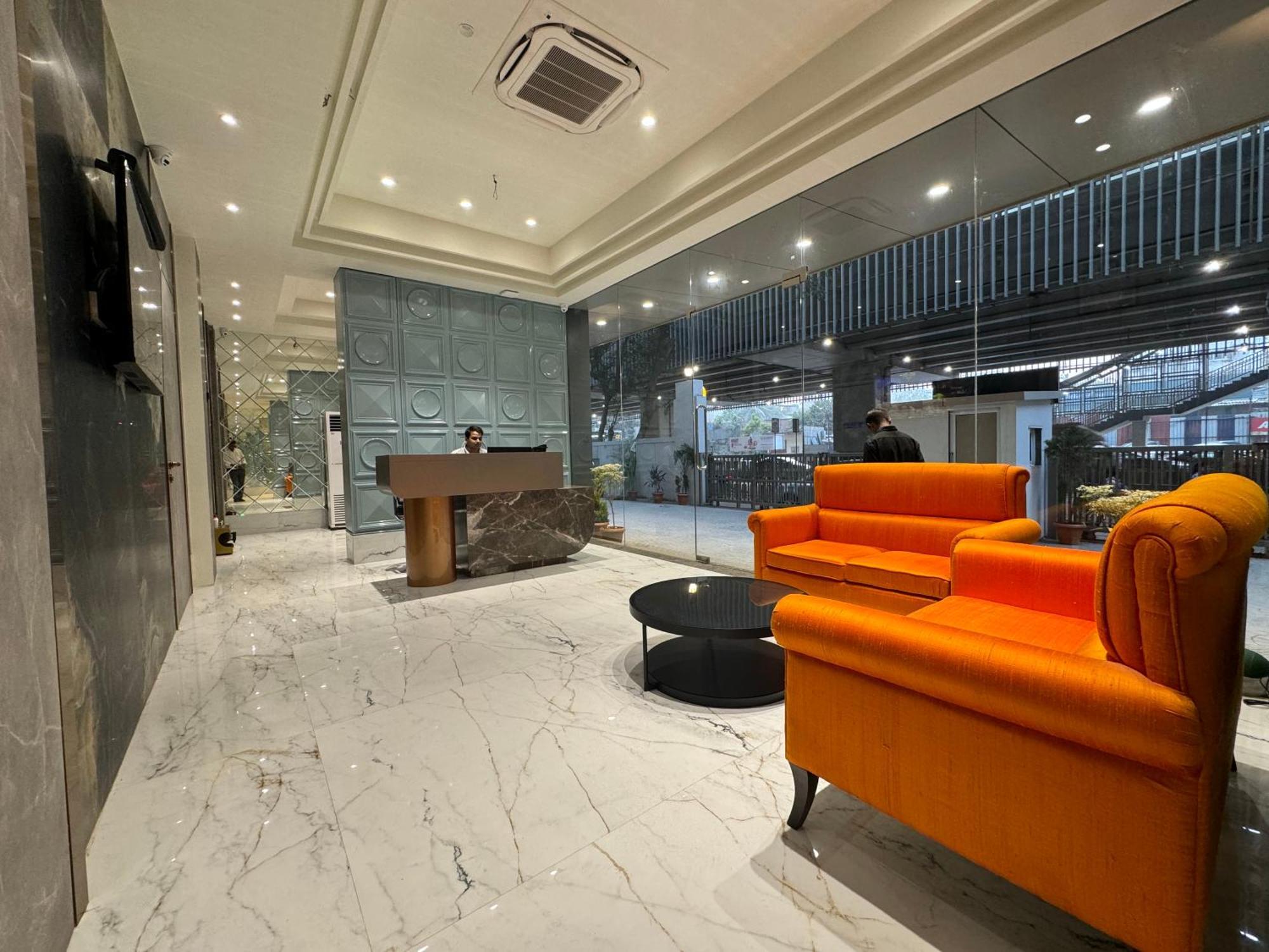 Hotel Mumbai House, Valnai Malad — Photos 3